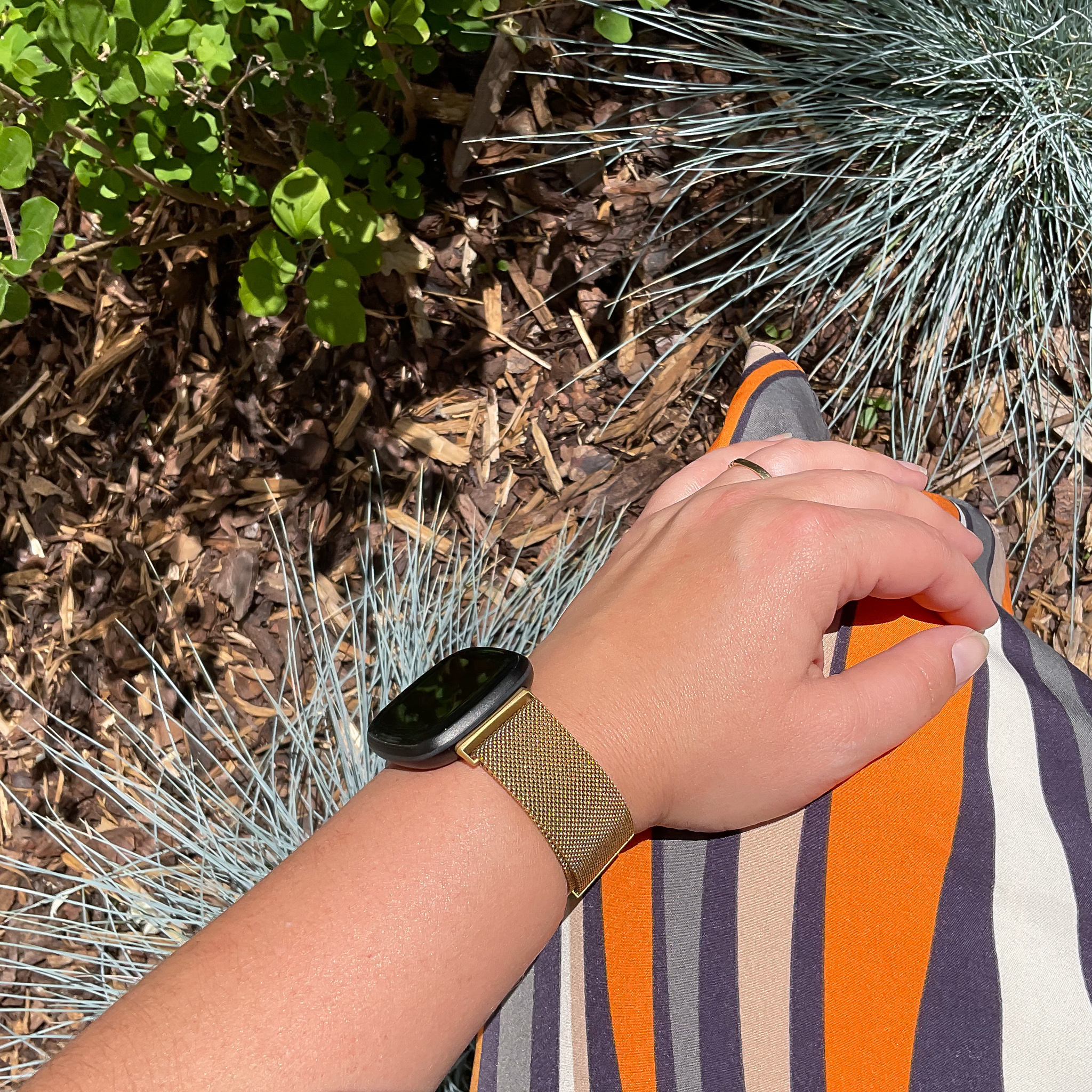 Fitbit Versa 3 / Sense Milanese Strap - Gold