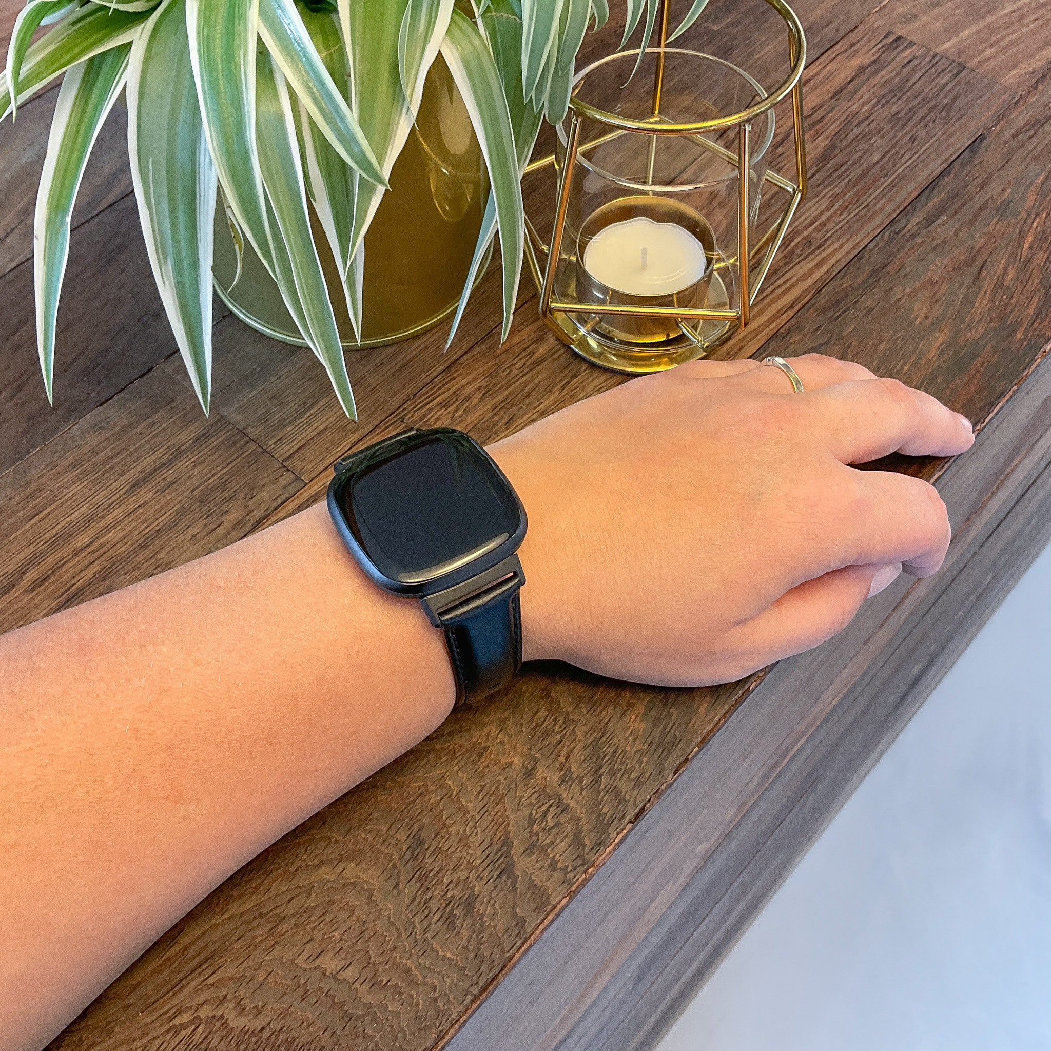 Fitbit Versa 3 / Sense Genuine Leather Strap - Black