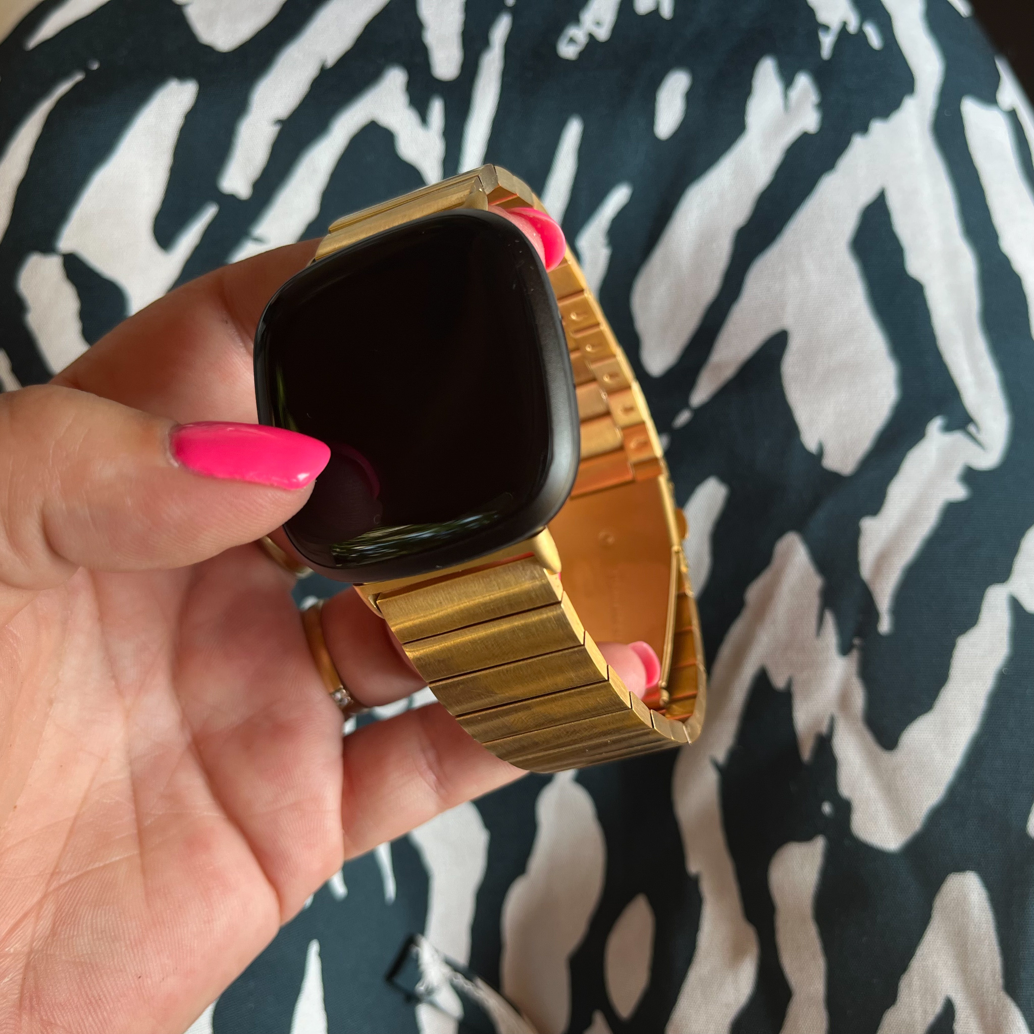 Fitbit Versa 3 / Sense Steel Link Strap - Gold