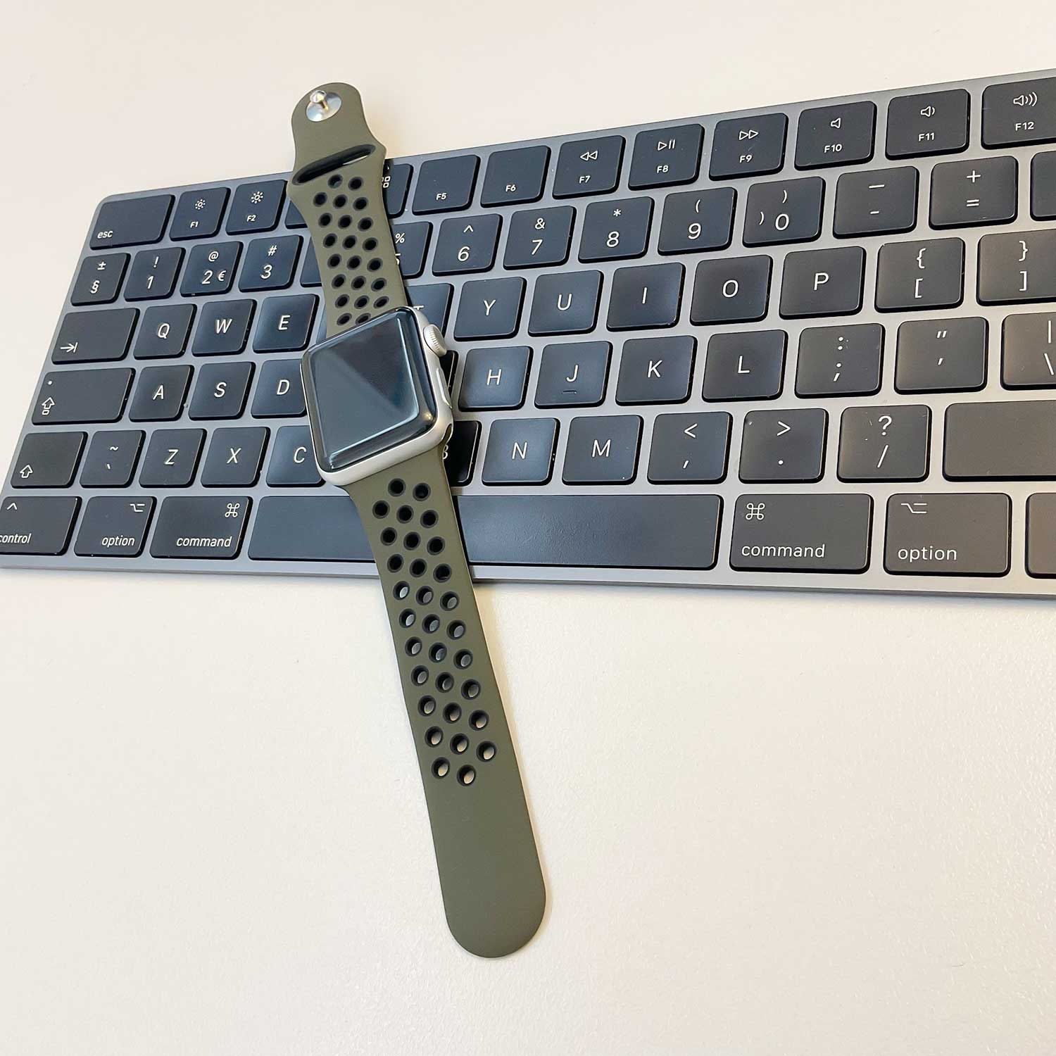 Apple Watch Double Sport Strap - Army Green Black